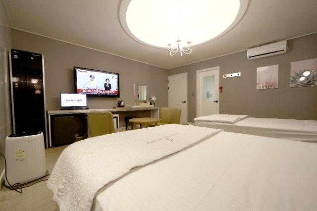 Gyeongsan Swimpyo Motel Room photo